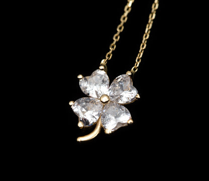 14 KT Yellow Gold 4 Leaf Clover Necklace With Heart Shaped Stones - TK GOLD