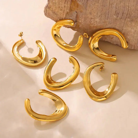 18 KT Gold Plated Elegant U Shape Ear Studs TK GOLD