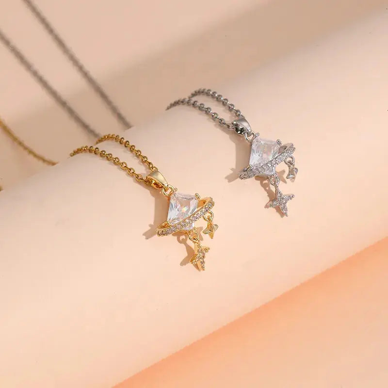 18 KT Gold Plated Simple Style Shiny Star Necklace TK GOLD