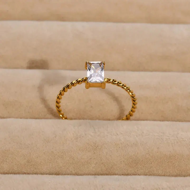 18 KT Gold Plated Simple Style Zircon Ring - TK GOLD 