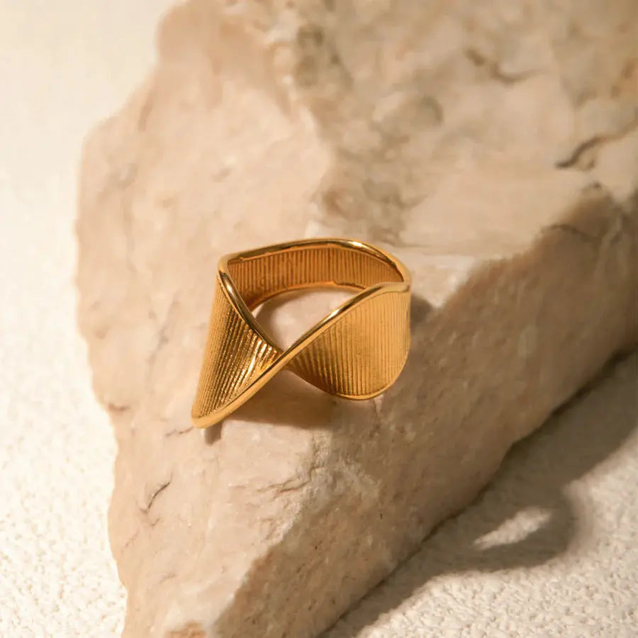 18KT Gold Plated Asymmetrical Ring TK GOLD